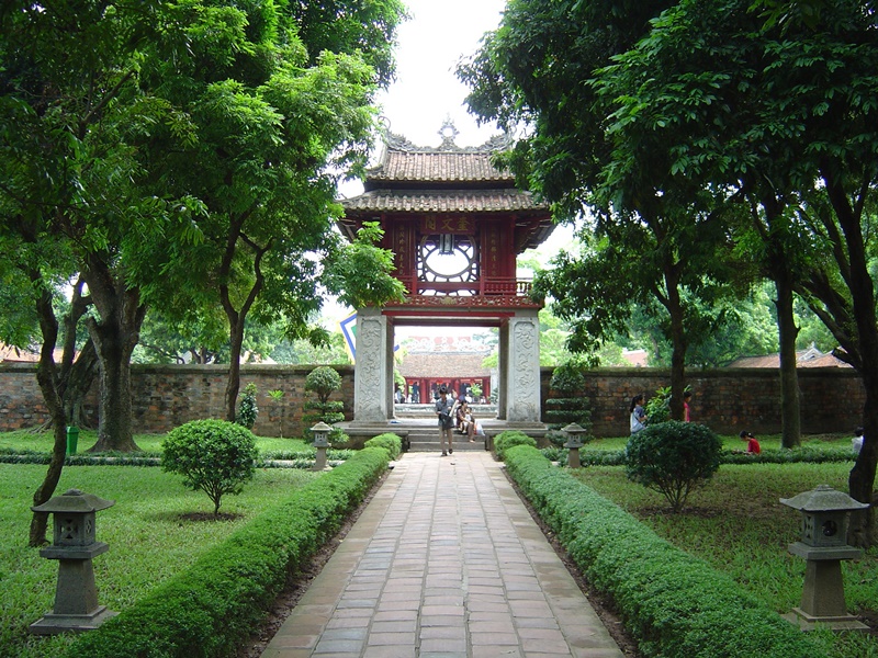 van-mieu-quoc-tu-giam-54b86ff23aed0